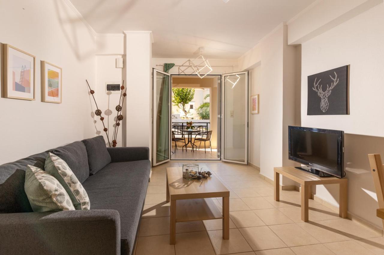 Castello Apartments レティムノ エクステリア 写真
